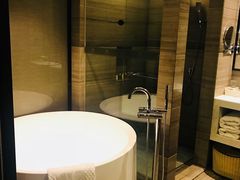 -珠海棕泉水疗酒店(拱北口岸高铁站店)