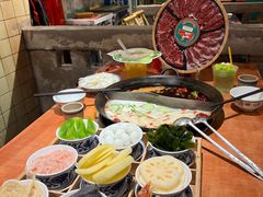 -周小明火锅(黑金冠社区店)