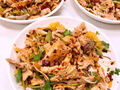 煮鸡架-老王四季抻面(南六东路店)