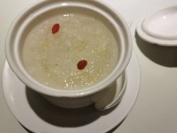 -爱妈月子会所(汕樟总店)