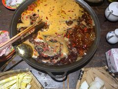 -四小区火锅·巷子里的重庆火锅(花照壁店)