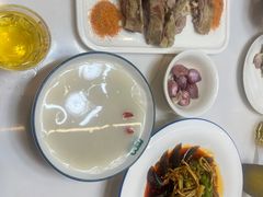 -清真·胖妈妈手抓餐厅(定西路长城宾馆店)