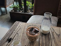 靠窗位-漫咖啡(银泰创意城店)