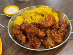 -BHC炸鸡(明洞总店)