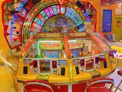 -汤姆熊欢乐世界(红博会展购物广场店)