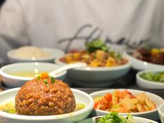咸蛋黄狮子头-阿姨食堂