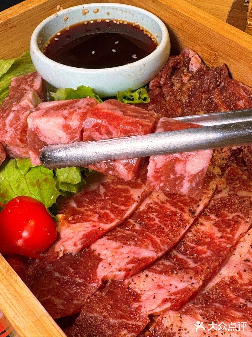 下雪的重庆，感受这口蜂蜡五花肉带来的快乐！