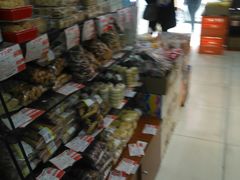 零售区-百年义利(甜水园东里店)