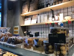 -研麦家面包(亚泰华府店)