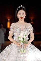 点击看大图 -艾米丽婚纱礼服