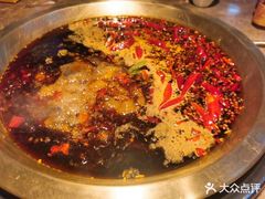 -潮火锅·麻辣牛肉火锅(观音桥方圆·LIVE店)