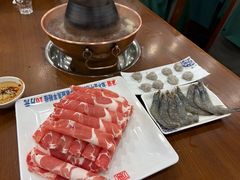 -楼外楼大刀肉传统火锅居(博学路店)