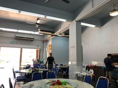 -量贩海鲜餐厅