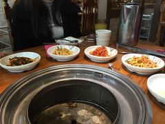 -牛信亭韩国料理·炭火烤肉(紫藤路店)