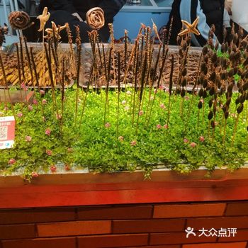 「塔湾兴顺夜市」我觉得真的很爱的人在一起