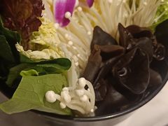 -三个椰子·现砍椰子鸡(金源CBD店)