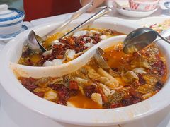 -禄鼎记·排队俩小时都要吃的酸菜鱼(石牌桥店)