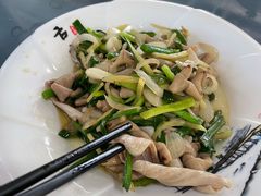 姜葱炒生肠-洞背山庄(洞背院区式管理小区店)