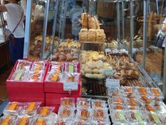 面包甜点陈列柜-苹果花园(南泉路店)