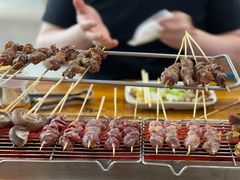 -哈尔滨小酒馆·鲜肉现穿自助烧烤(康新花园店)