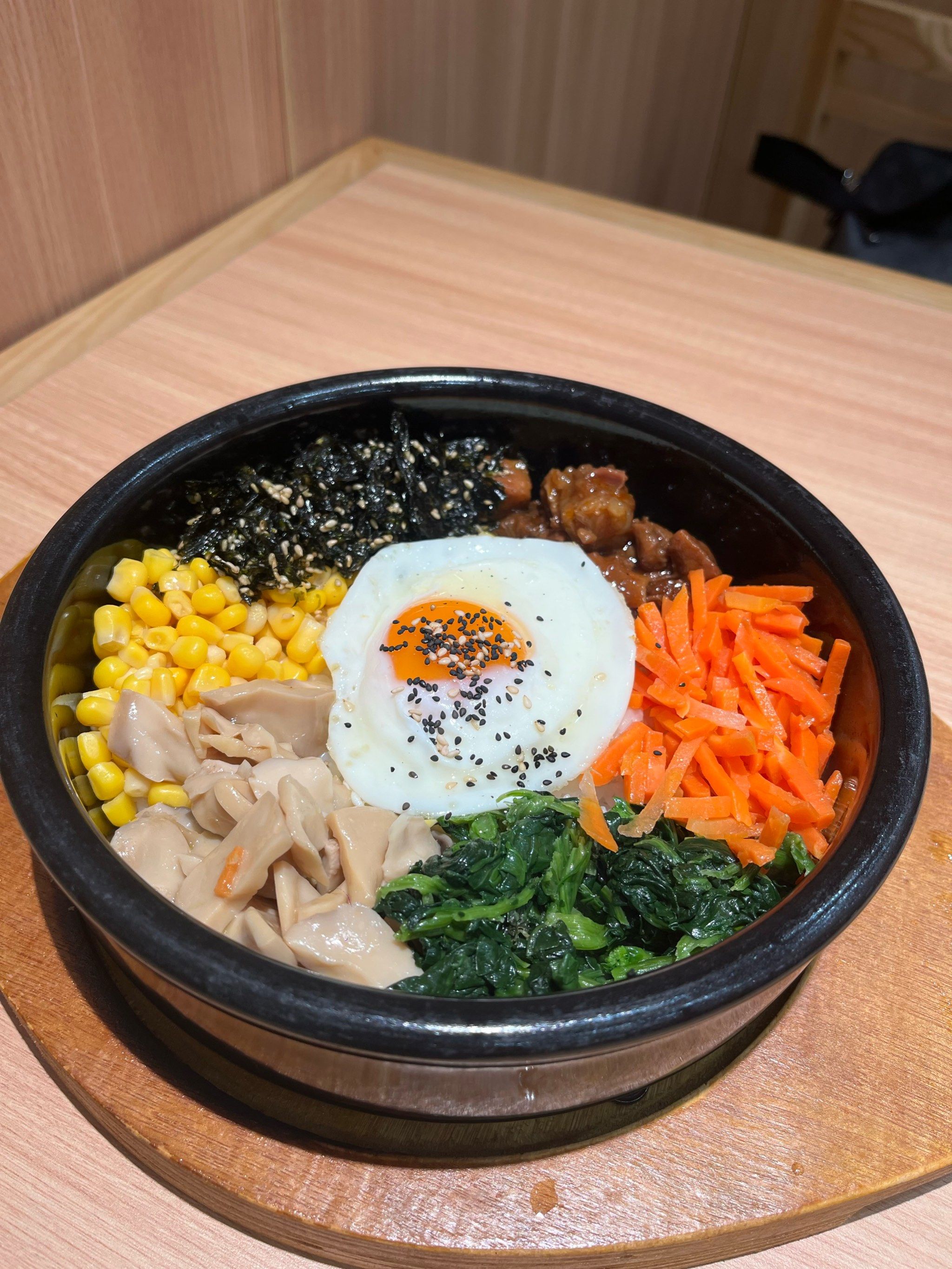 石锅拌饭真好吃