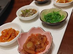 -余欢领鲜火锅(新街口店)
