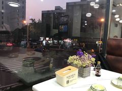 -鑫悦楼煎蟹·16年海鲜大排档