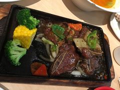 铁板黑椒牛-避风塘(宝山万达店)