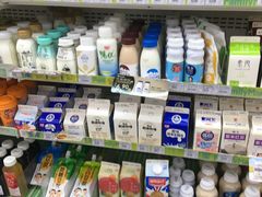 -全家便利店(江湾镇站店)