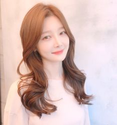 -AYO SALON