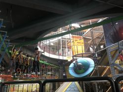 -嗨翻Hi-Fun竞技主题乐园·蹦床团建生日聚会(五棵松华熙店)