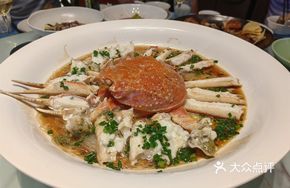 Garlic-Flavored Long-Legged Crab