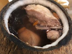 黑豆家鸡炖原只椰子汤-大唐靓汤江门私房菜(景田店)