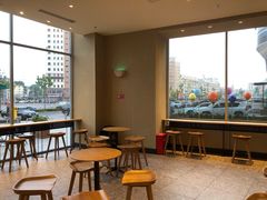 用餐区-星巴克(大连瓦房店世纪广场店)