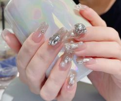 -予·你 美甲美睫 Yu Ni Nail Salon