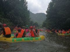 -尧山大峡谷漂流