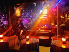 -城墙外BAR