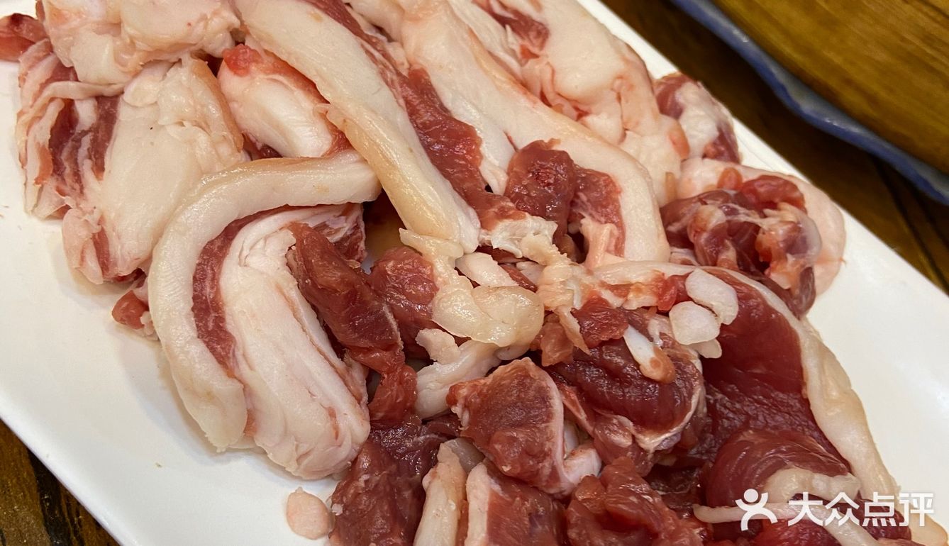 我们吃的火锅 烧烤 味道还可以