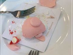 -Fridi Patisserie Cafe