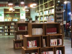 内景-香洲区图书馆(乐士文化区店)
