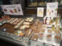 面包甜点陈列柜-多乐之日(和平伊势丹店)