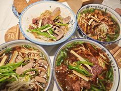 -镇南锅盖面馆(解放路店)