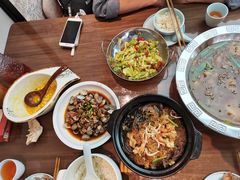 -有红鸡毛店·川菜(建设路店)