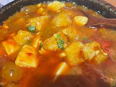 乾隆石锅豆腐鱼-马灯部落·西湖边的创意山景餐厅(虎跑动物园店)