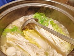 -聚鑫朋酸菜肥肠(文艺路口店)