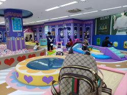 -孩子王童乐园(马群店)