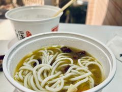 十年经典牛肉粉-鑫花溪牛肉米粉(人民广场店)