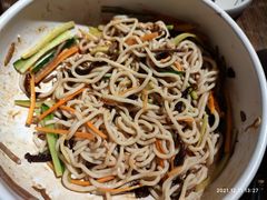 鸡丝凉米线-云海肴云南菜(浦江欢乐颂店)