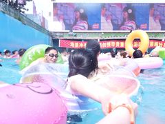-欢乐水魔方水世界