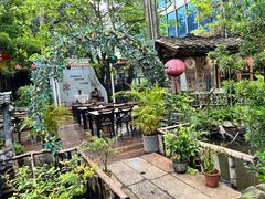 -花溪雨·森林餐厅(石基店)